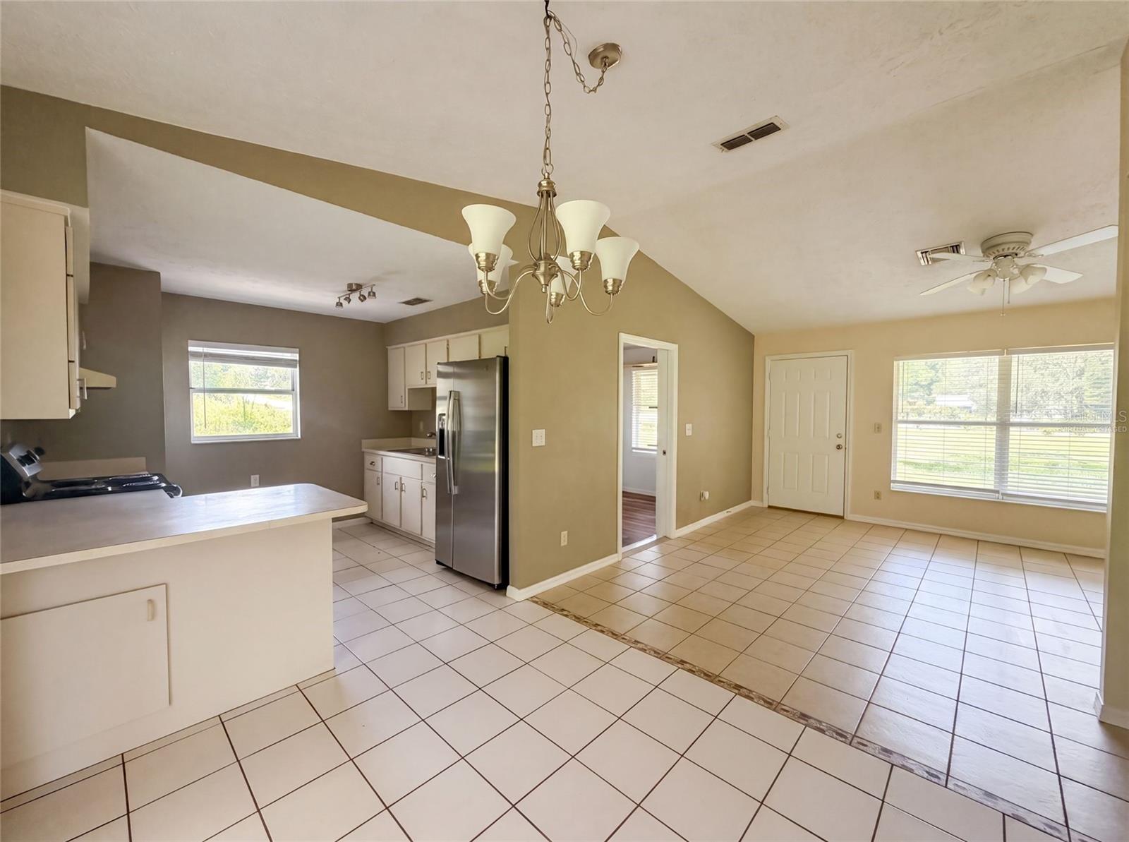 RAINBOW LAKES ESTATE - Residential