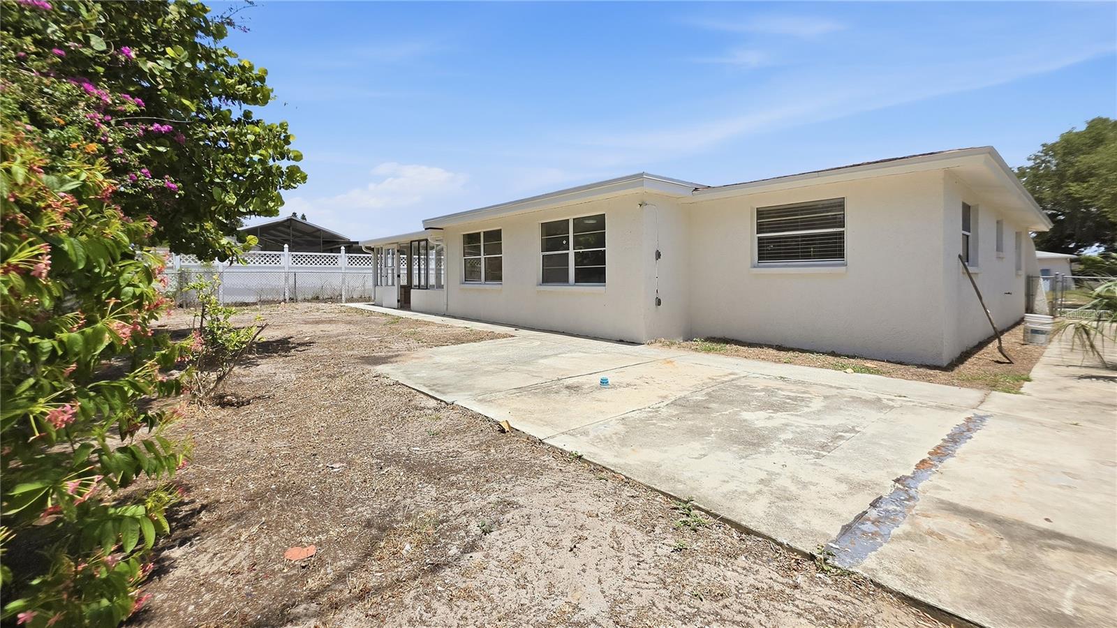 HOLIDAY GARDENS ESTATES - Residential