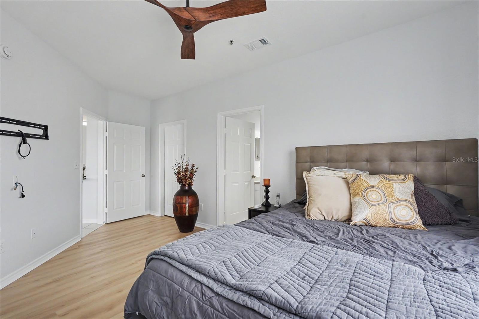 BEACHWALK CONDO - Residential