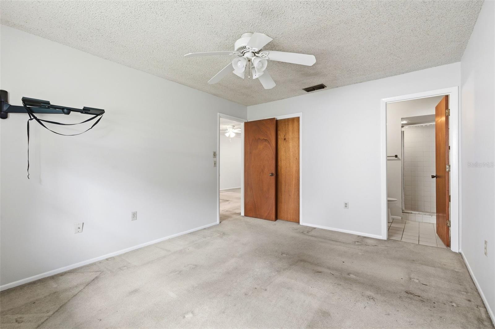RIDGE GROVES CONDO - Residential