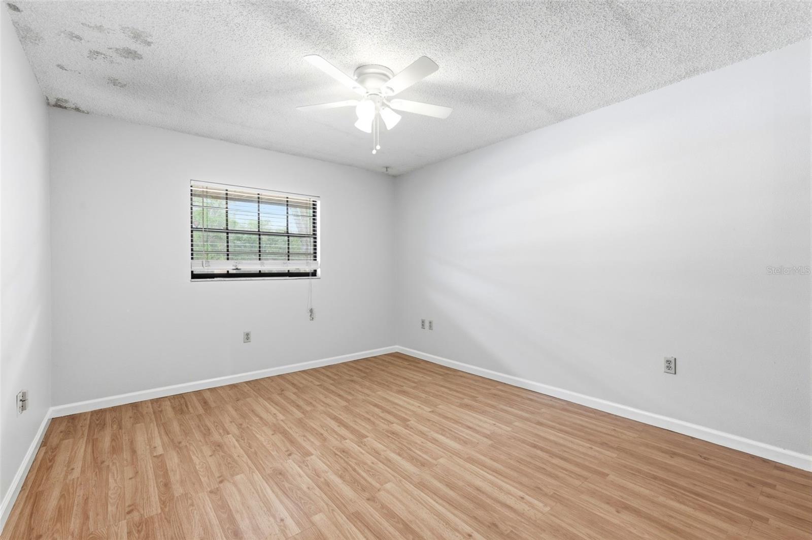 RIDGE GROVES CONDO - Residential