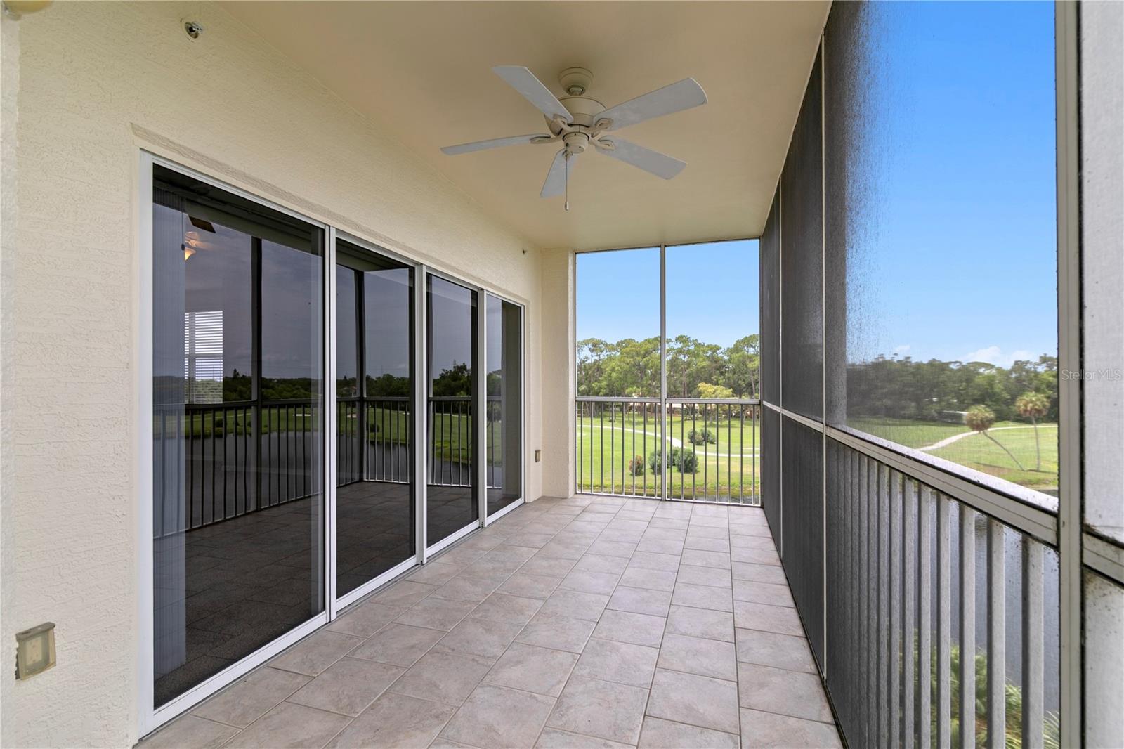 COUNTRY CLUB CONDO AT EAST BAY - Residential