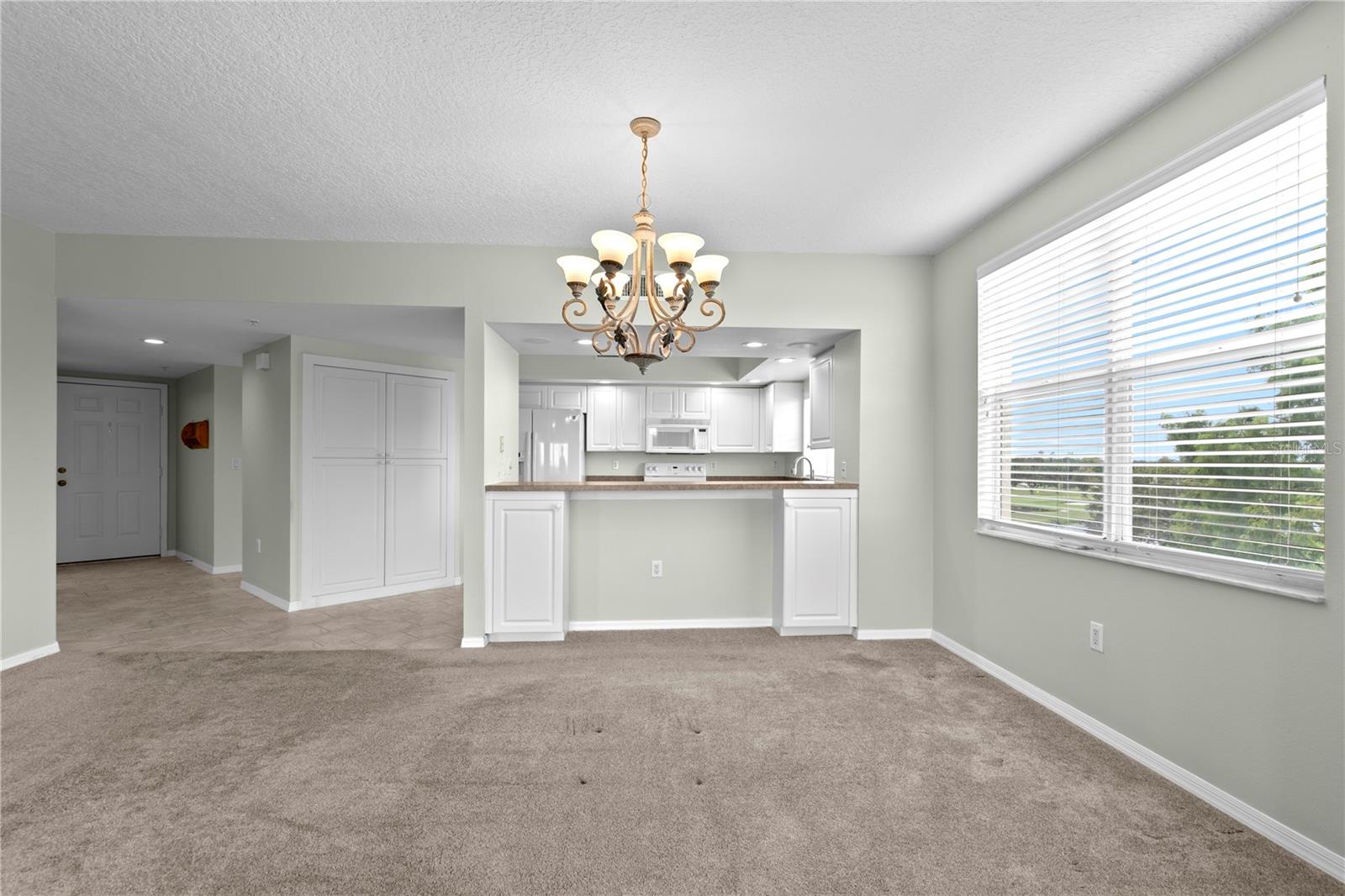 COUNTRY CLUB CONDO AT EAST BAY - Residential