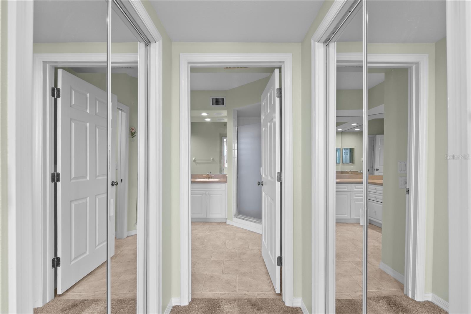COUNTRY CLUB CONDO AT EAST BAY - Residential