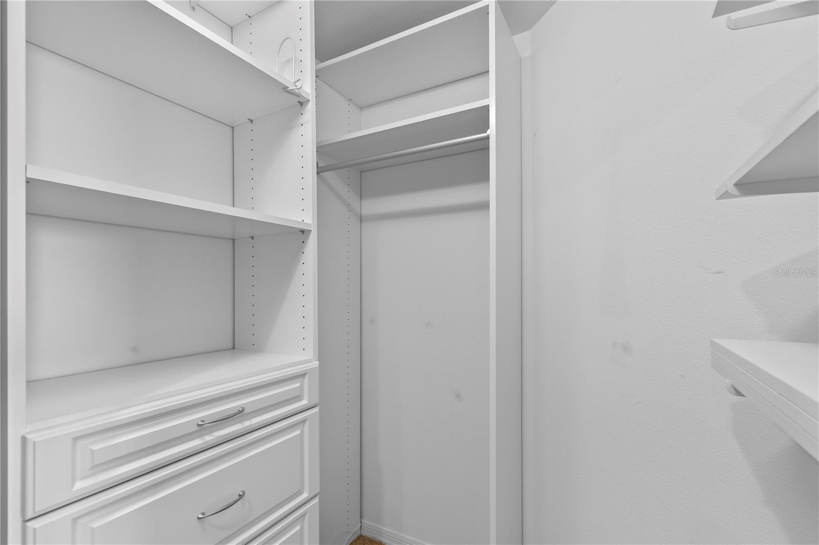 COUNTRY CLUB CONDO AT EAST BAY - Residential