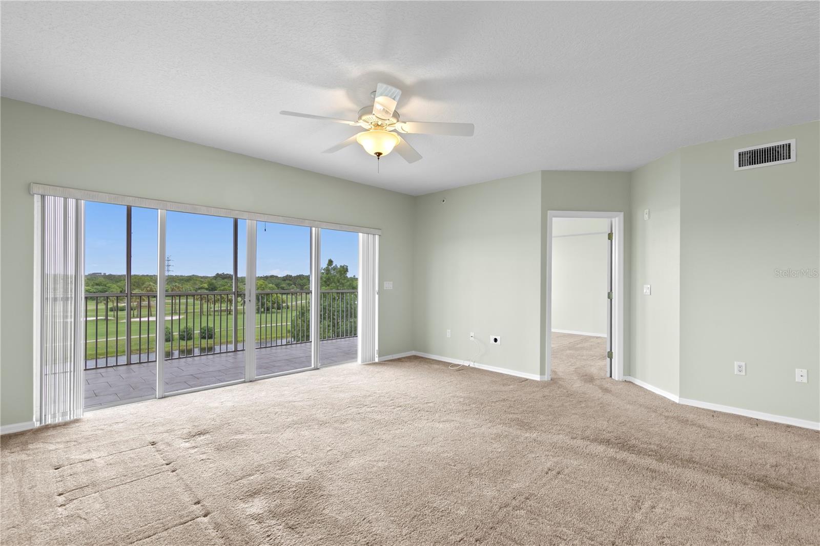 COUNTRY CLUB CONDO AT EAST BAY - Residential