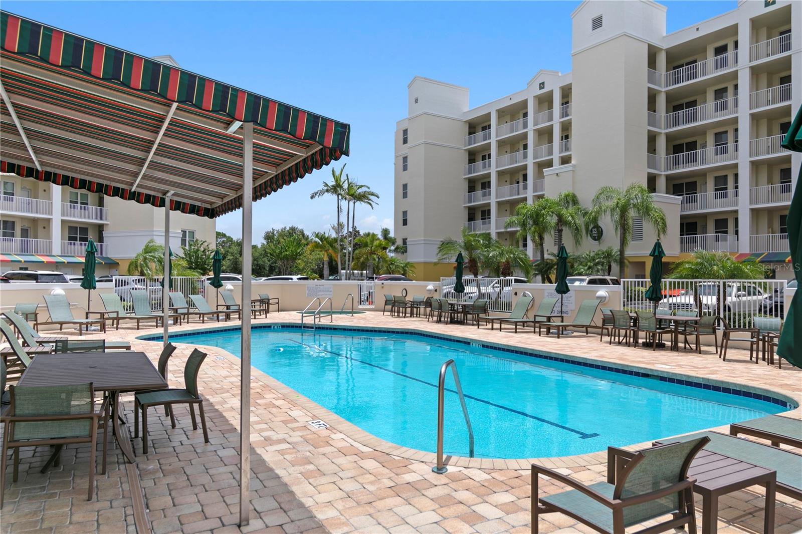 COUNTRY CLUB CONDO AT EAST BAY - Residential