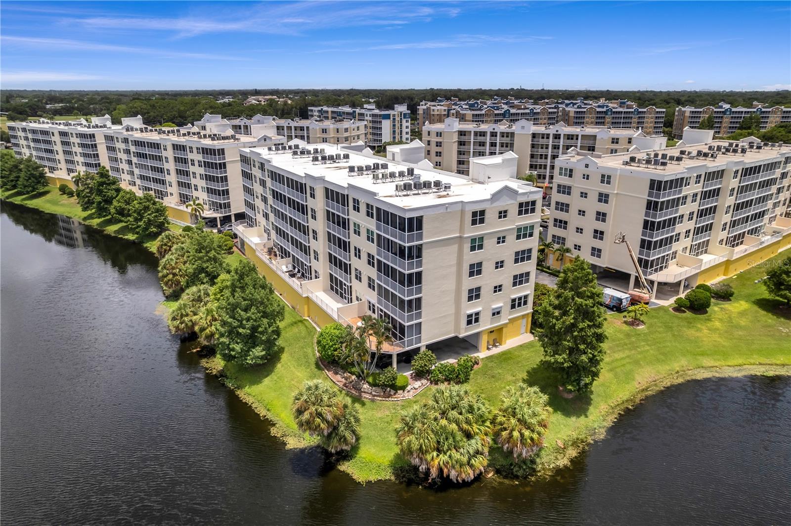 COUNTRY CLUB CONDO AT EAST BAY - Residential