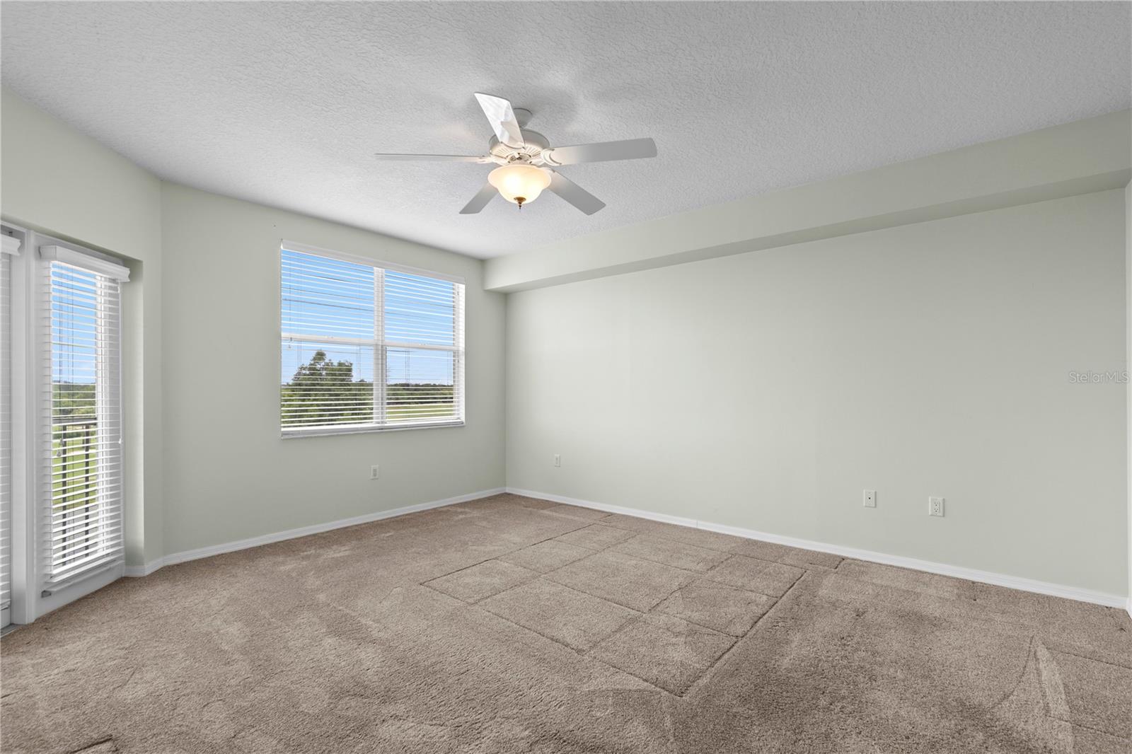 COUNTRY CLUB CONDO AT EAST BAY - Residential