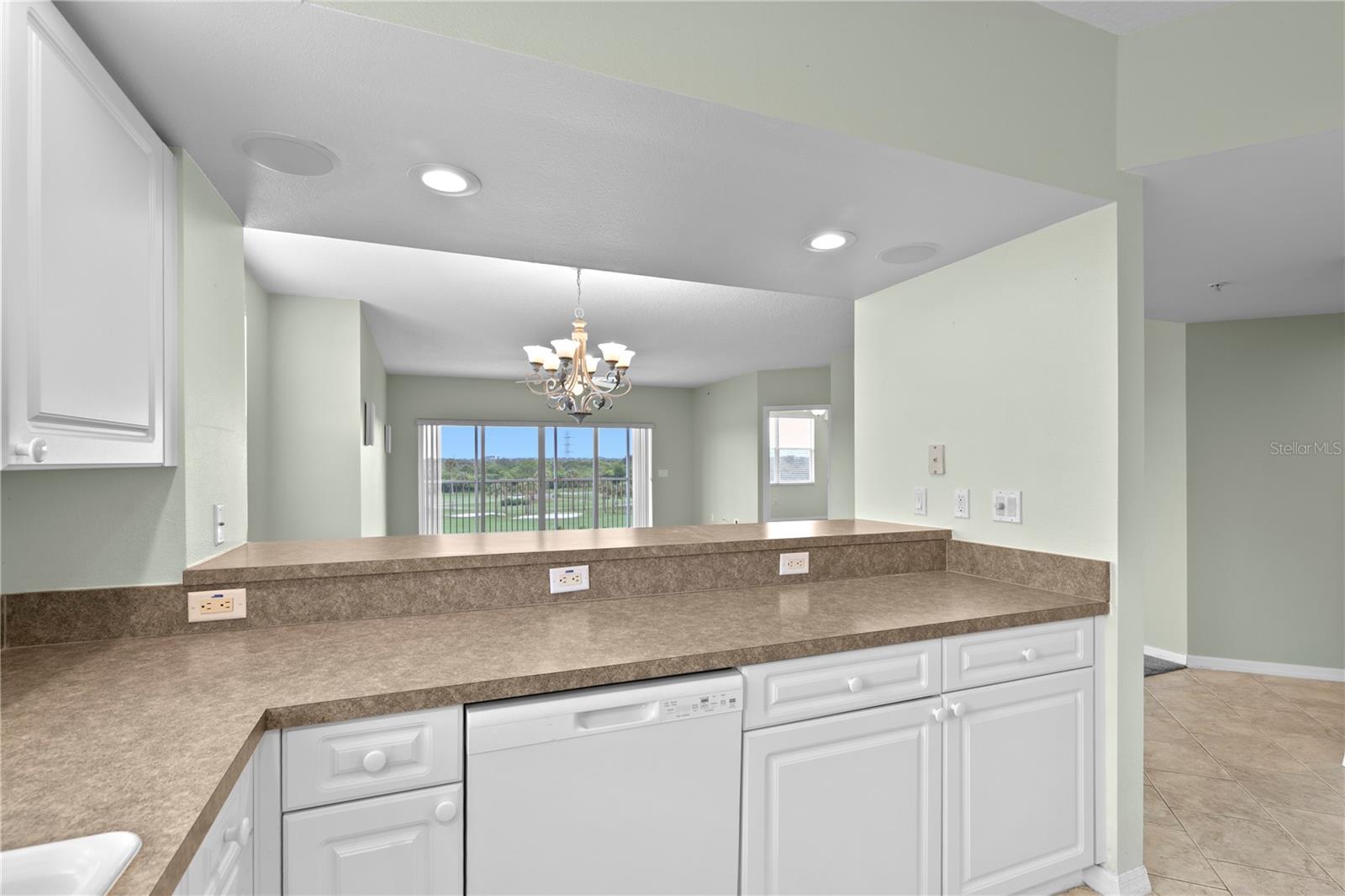 COUNTRY CLUB CONDO AT EAST BAY - Residential