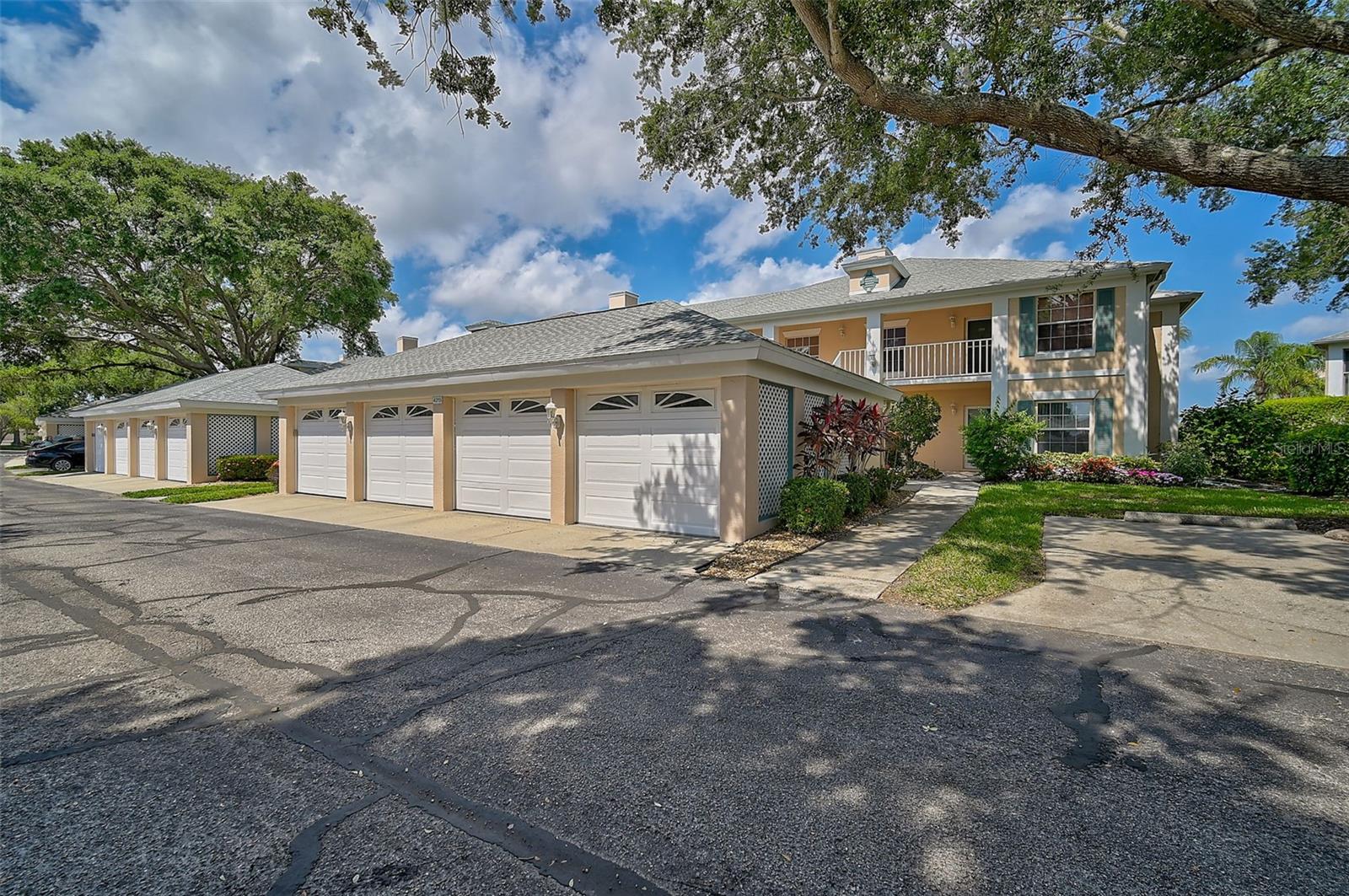 FAIRWAY TRACE - Residential