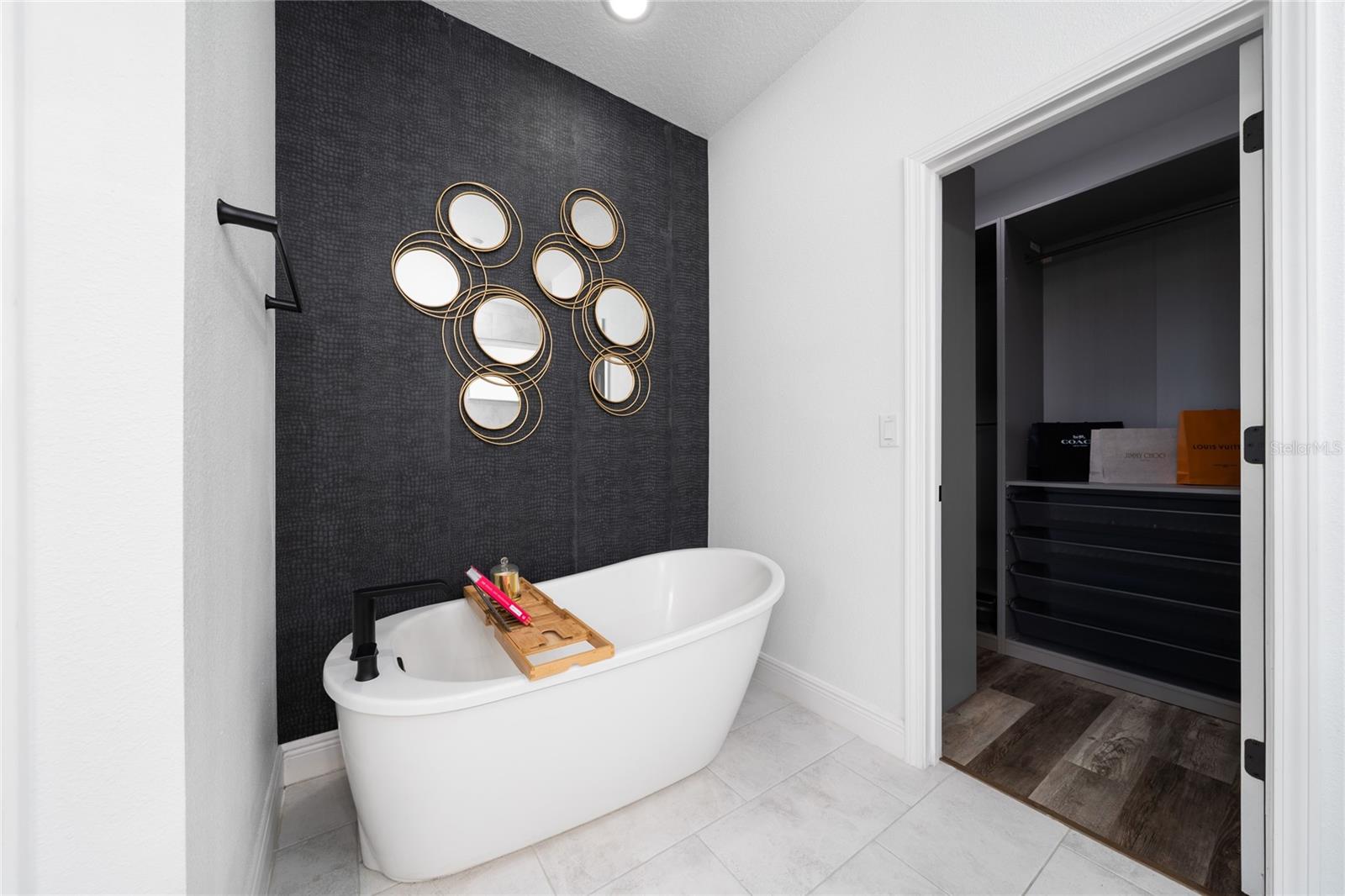 HARTWOOD LNDG - Residential