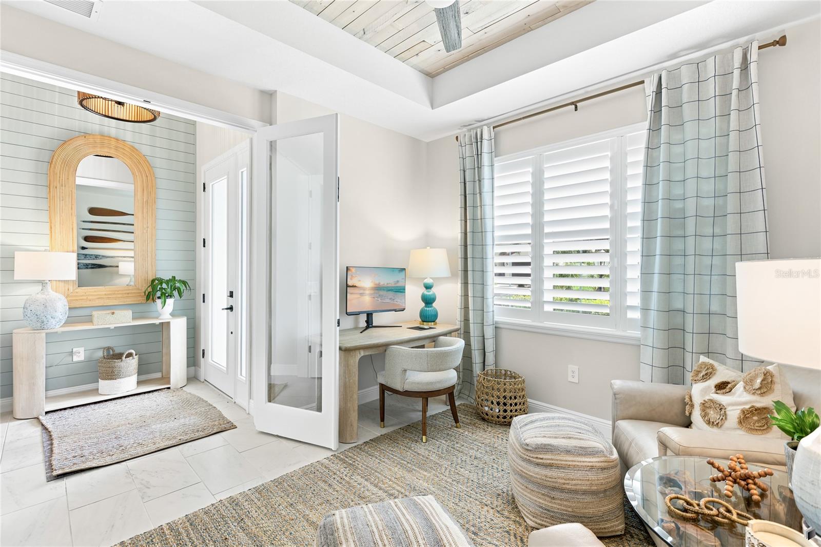 LEGENDS BAY - Residential