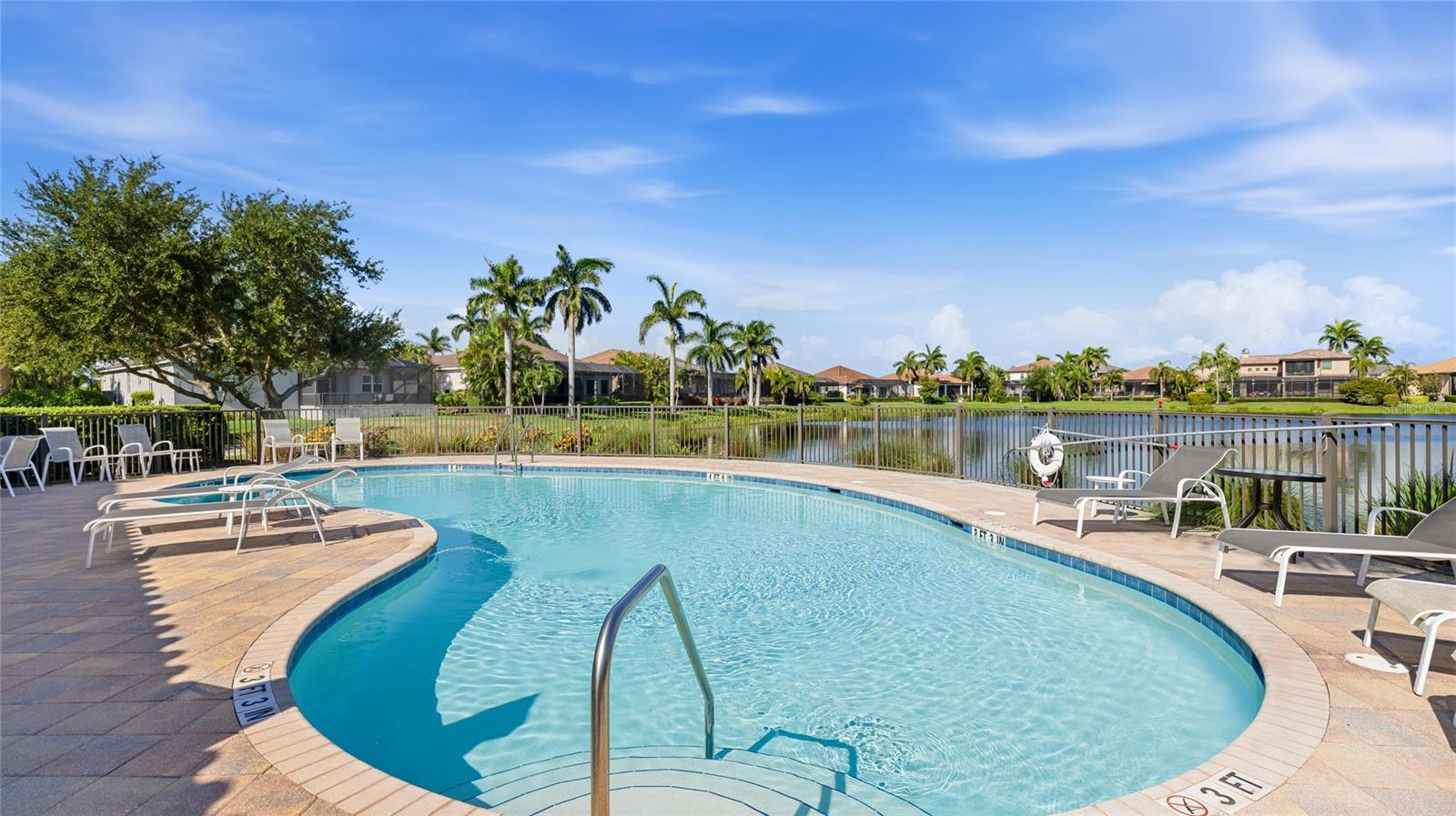 LEGENDS BAY - Residential