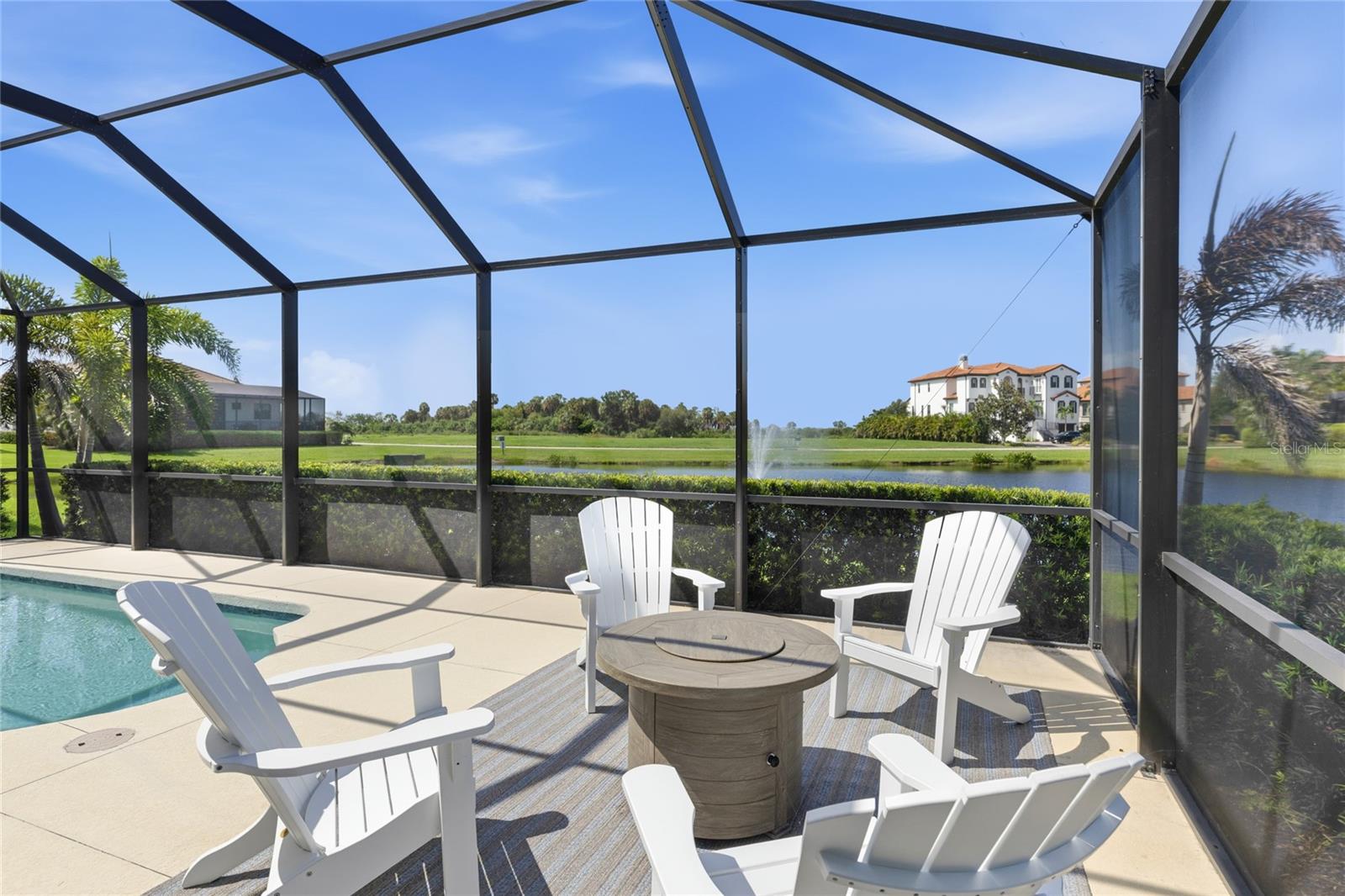 LEGENDS BAY - Residential