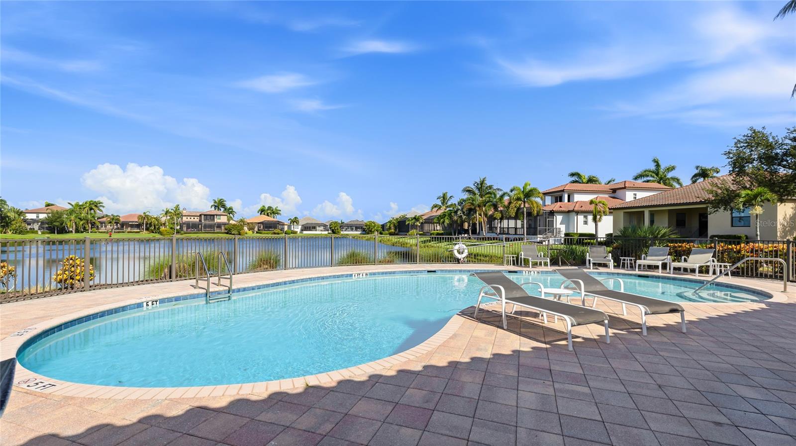 LEGENDS BAY - Residential