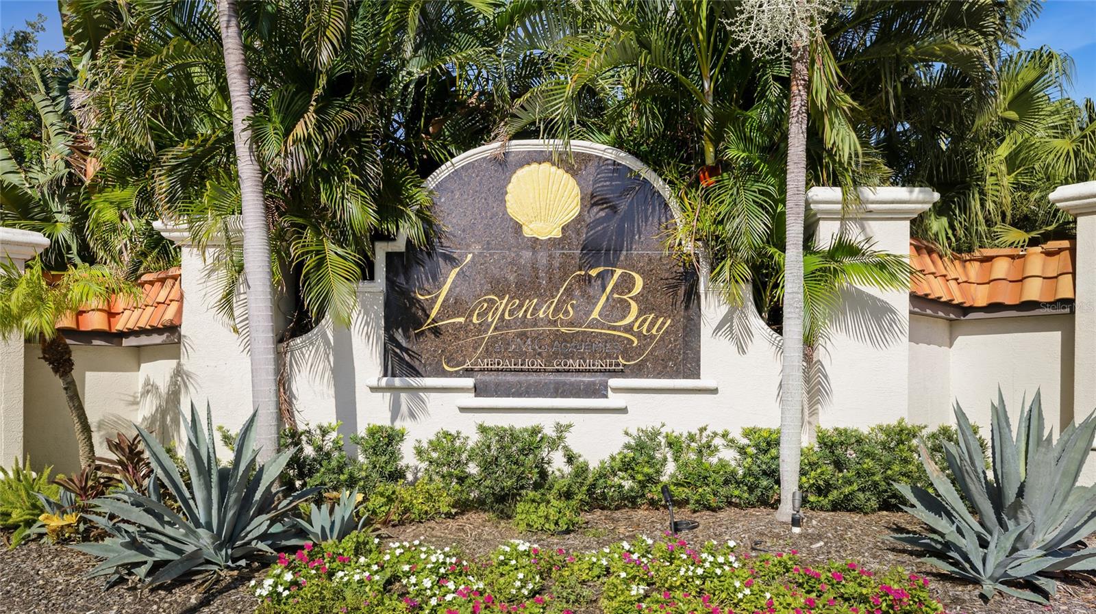 LEGENDS BAY - Residential