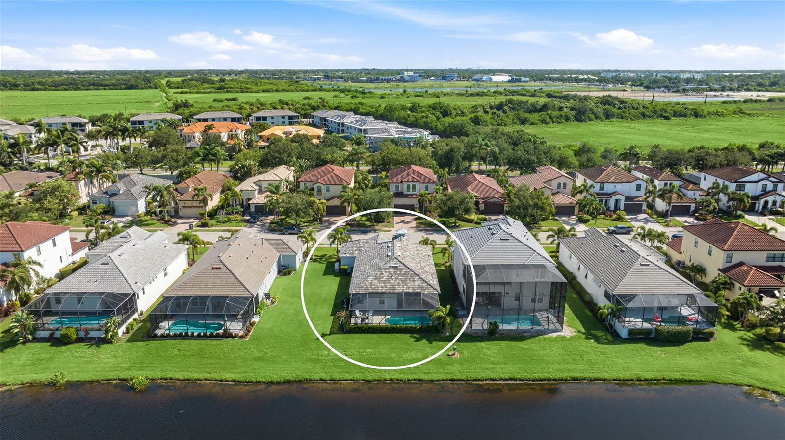 LEGENDS BAY - Residential