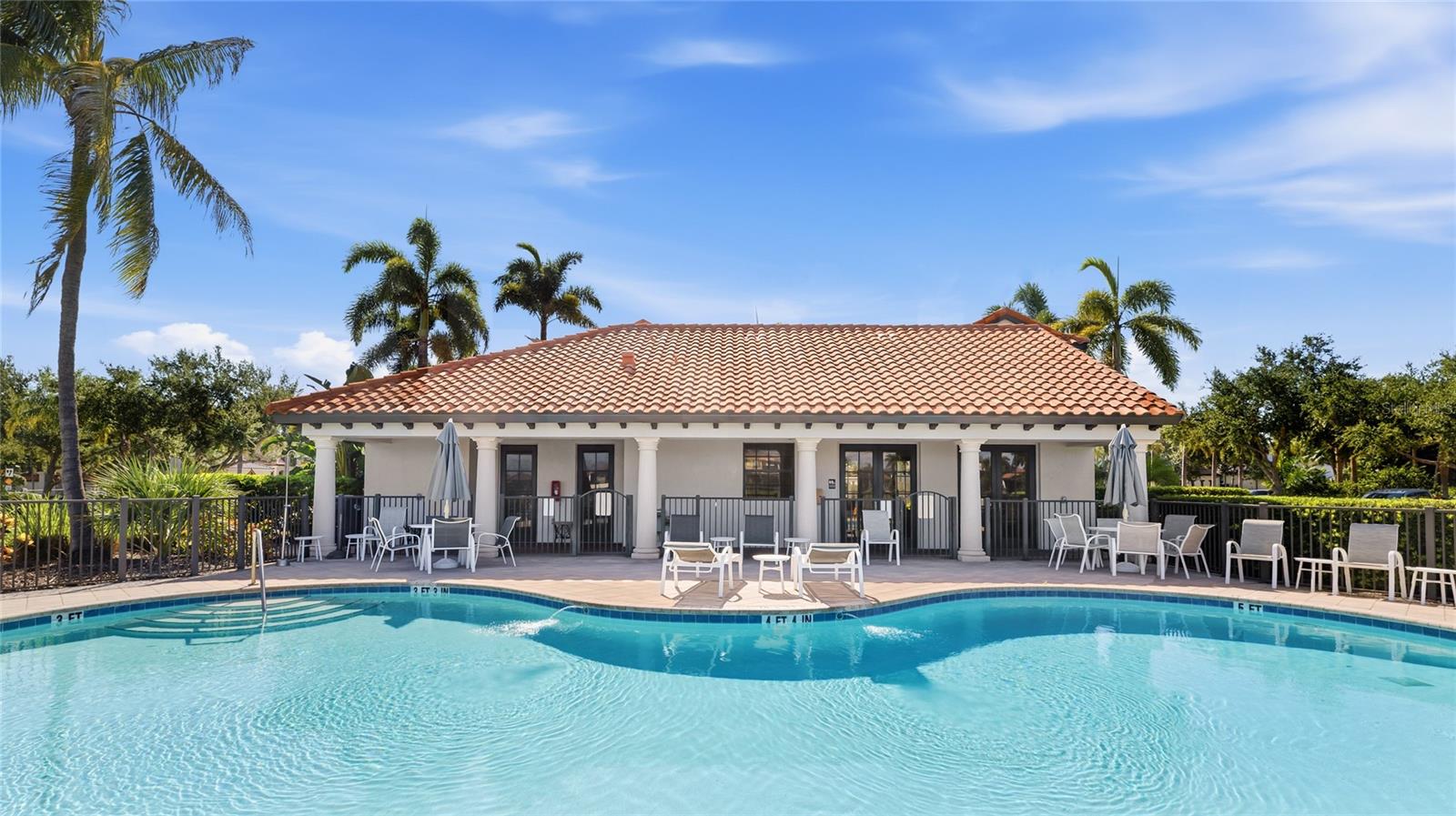 LEGENDS BAY - Residential