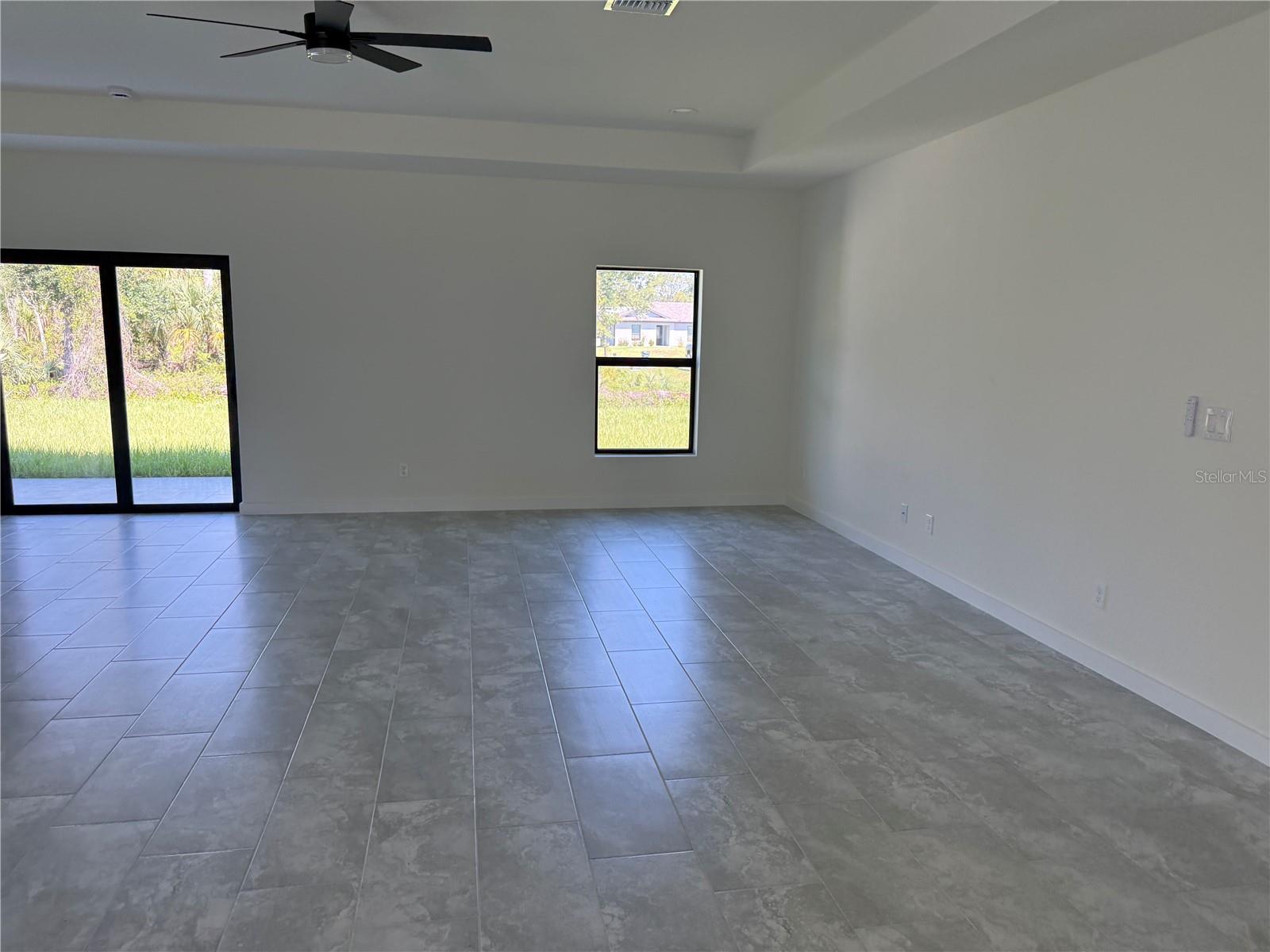 PORT CHARLOTTE SUB 02 - Residential Lease