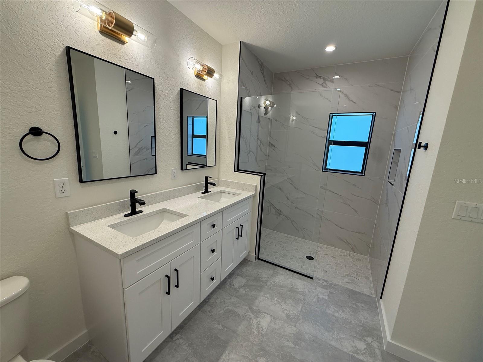 PORT CHARLOTTE SUB 02 - Residential Lease
