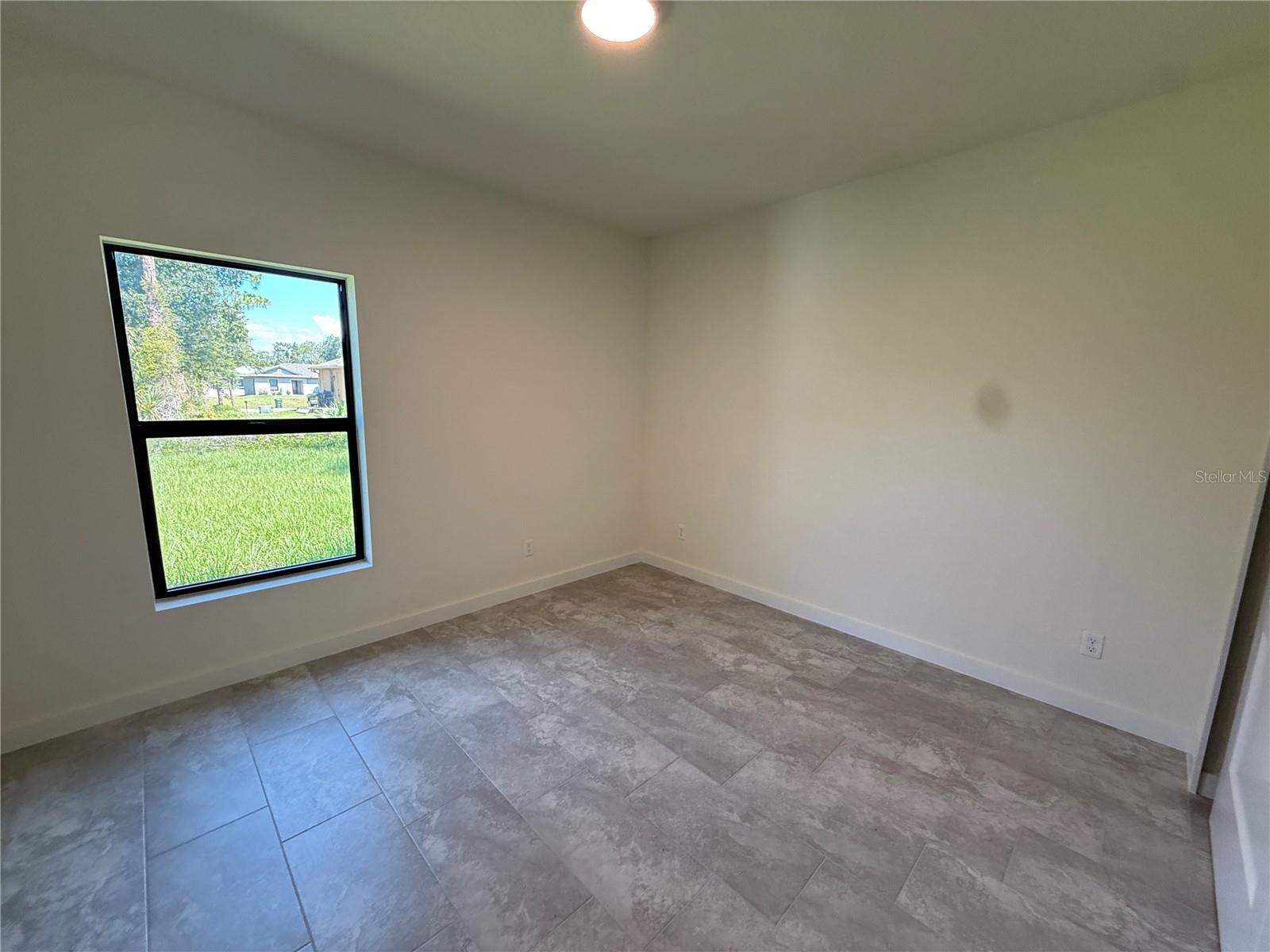PORT CHARLOTTE SUB 02 - Residential Lease