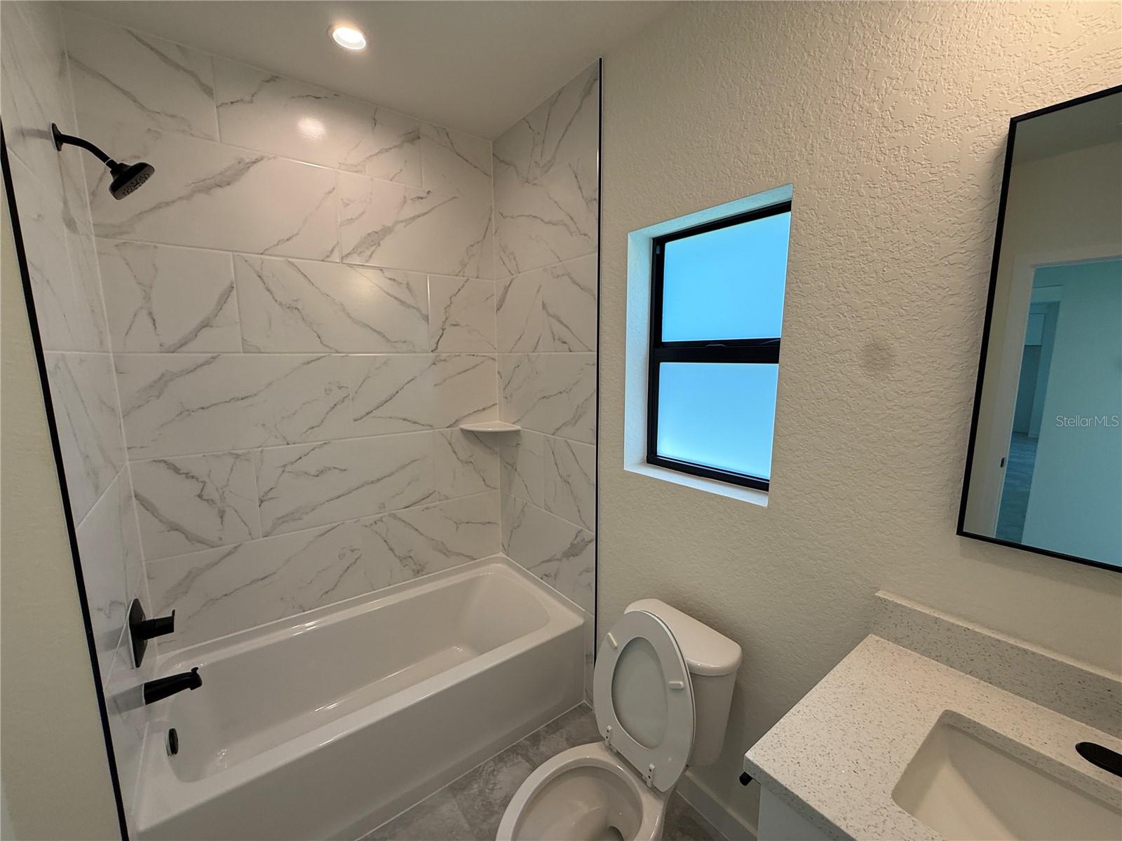 PORT CHARLOTTE SUB 02 - Residential Lease