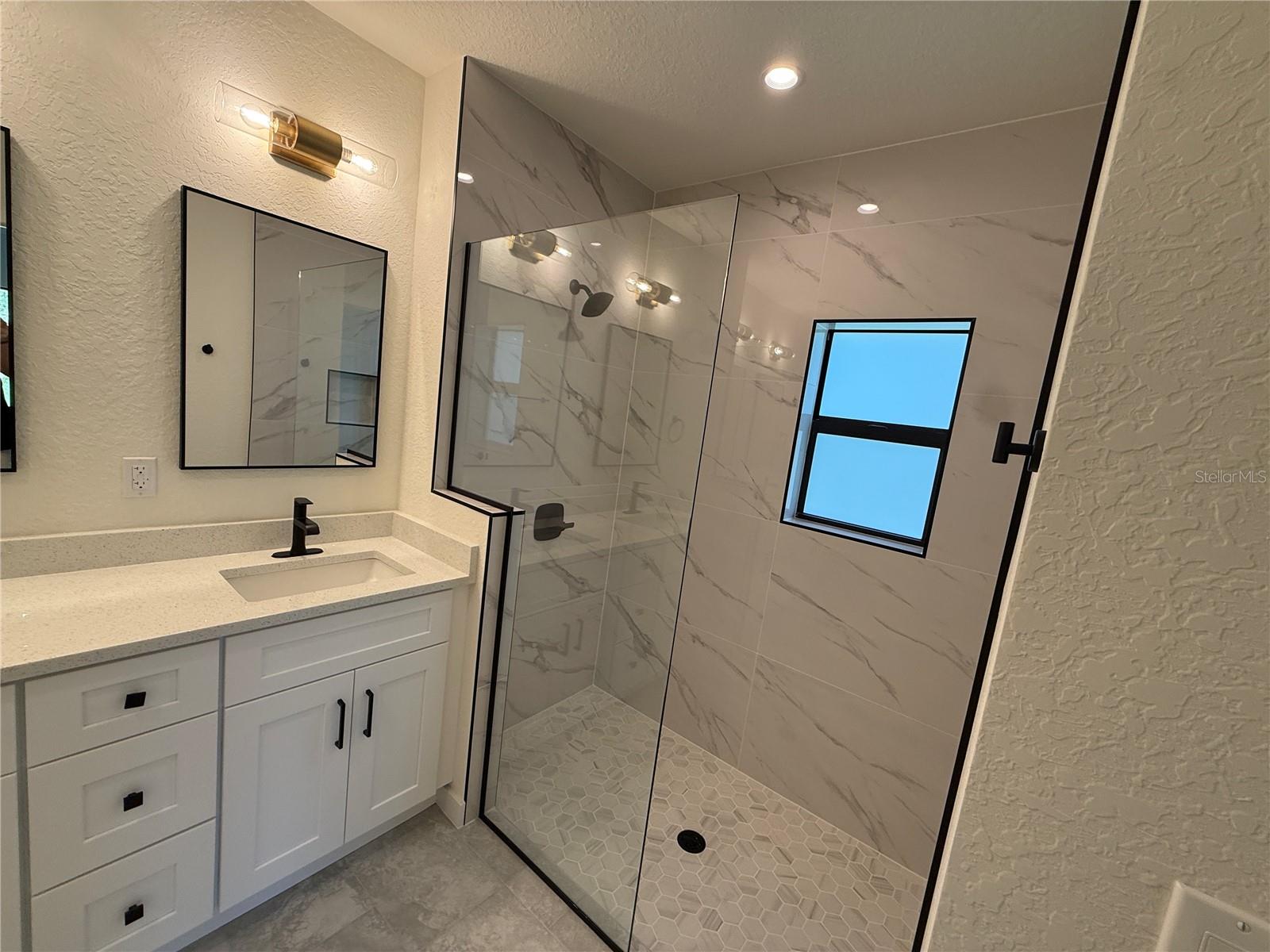 PORT CHARLOTTE SUB 02 - Residential Lease