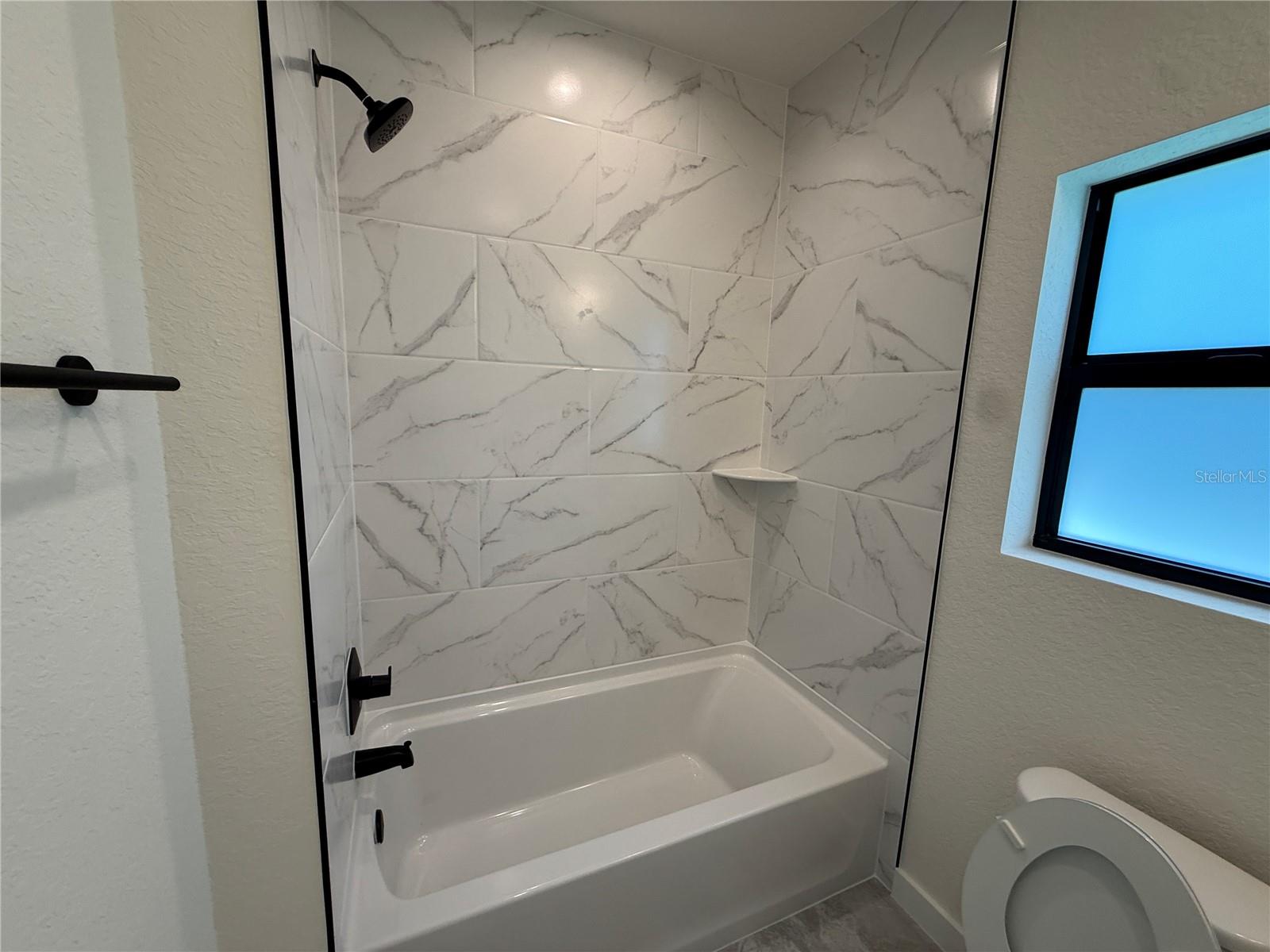 PORT CHARLOTTE SUB 02 - Residential Lease