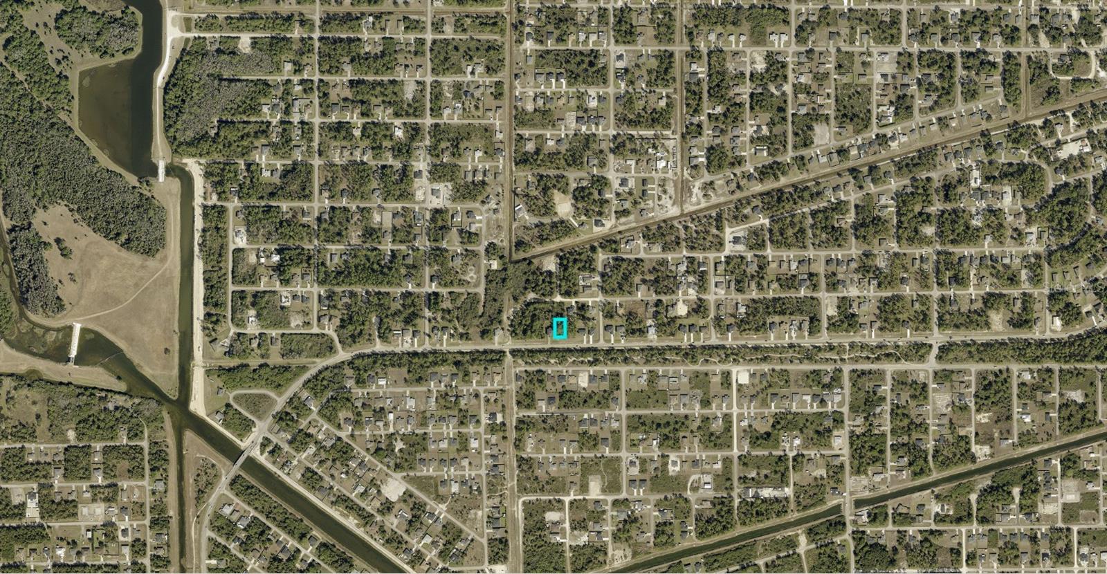 LEHIGH ACRES - Land