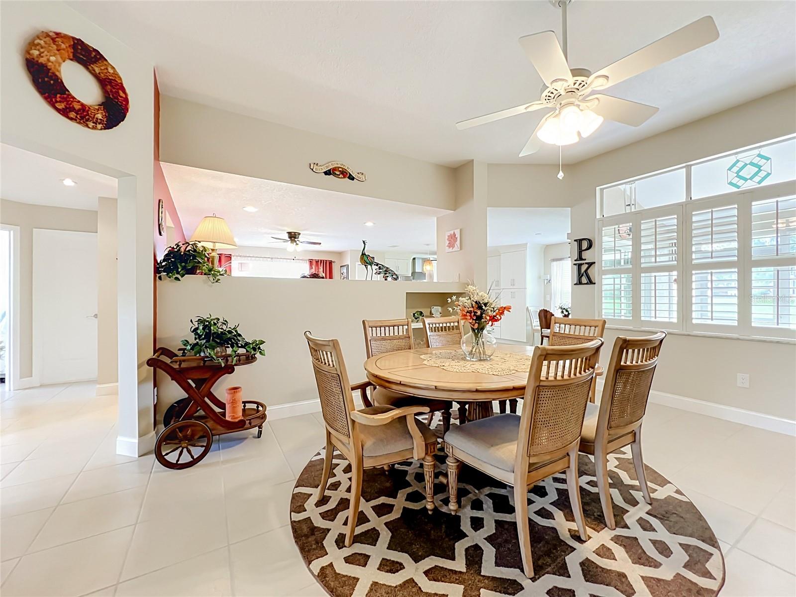 HOLIDAY SPGS/SUNTREE - Residential
