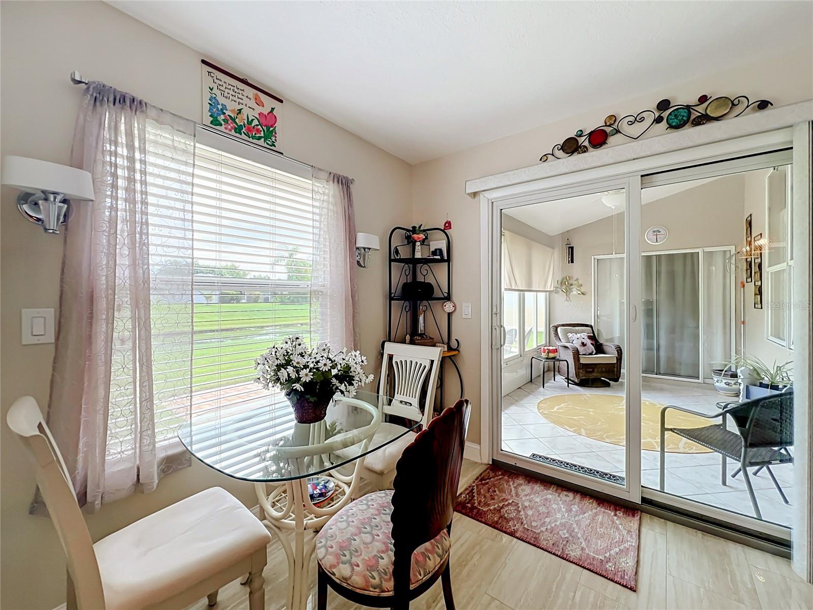 HOLIDAY SPGS/SUNTREE - Residential