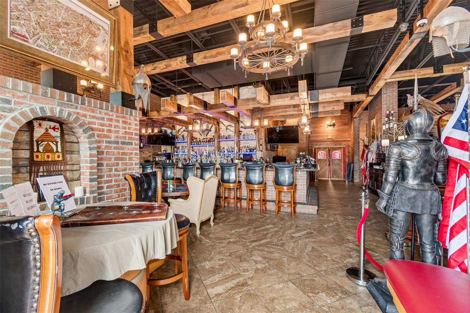 COMMERCIAL WAY COMMONS - Commercial Sale