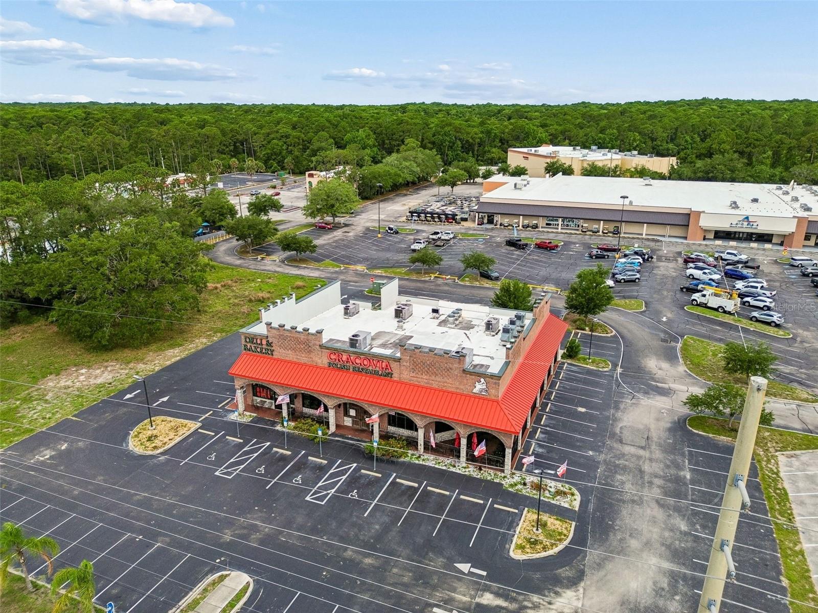 COMMERCIAL WAY COMMONS - Commercial Sale