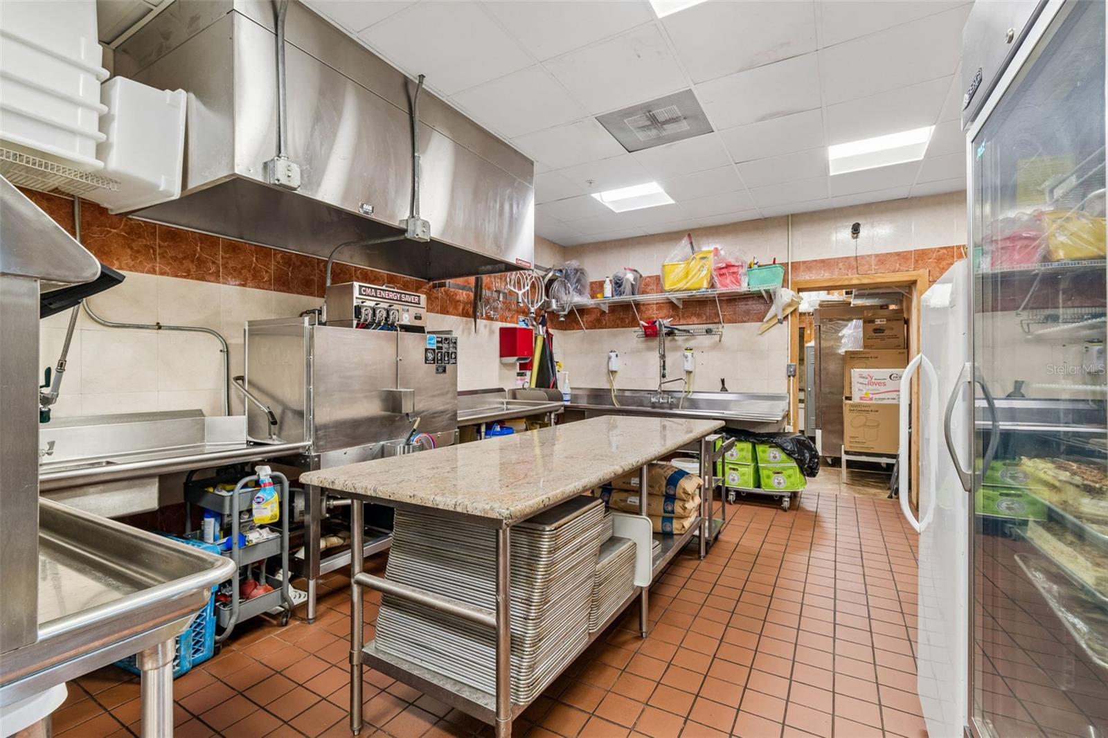 COMMERCIAL WAY COMMONS - Commercial Sale