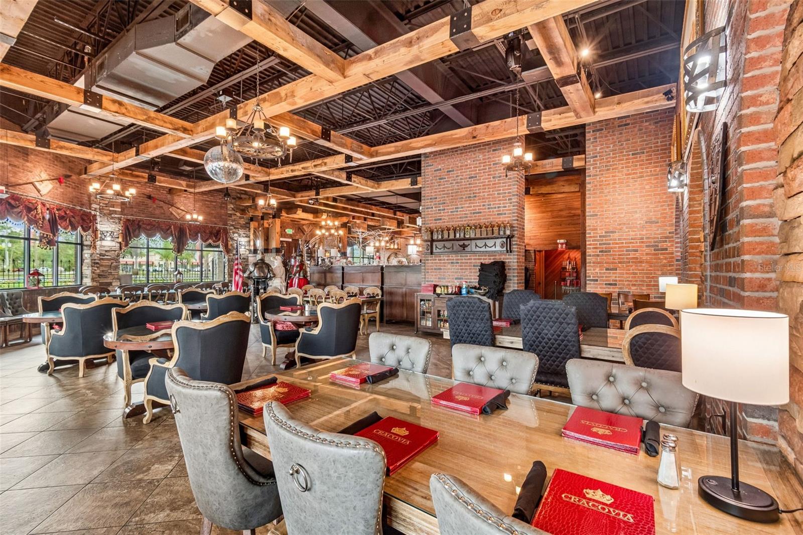 COMMERCIAL WAY COMMONS - Commercial Sale