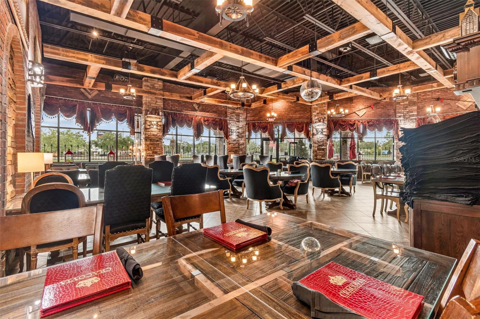 COMMERCIAL WAY COMMONS - Commercial Sale