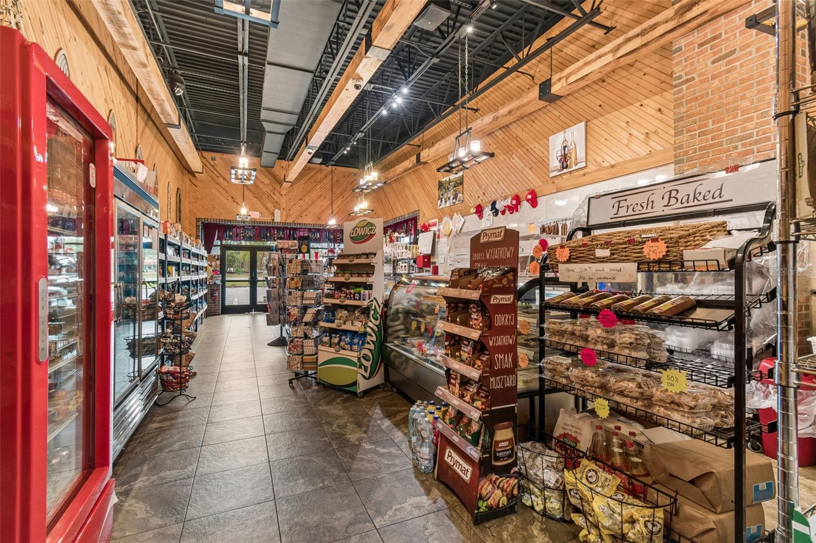 COMMERCIAL WAY COMMONS - Commercial Sale