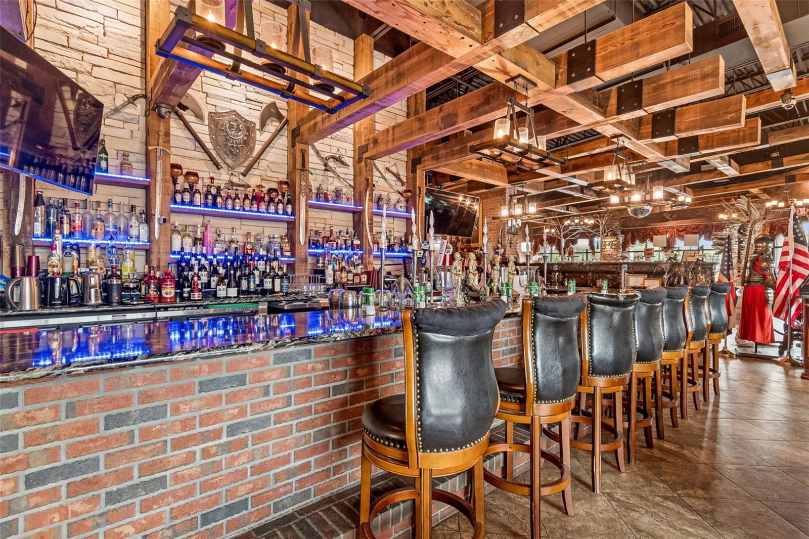 COMMERCIAL WAY COMMONS - Commercial Sale