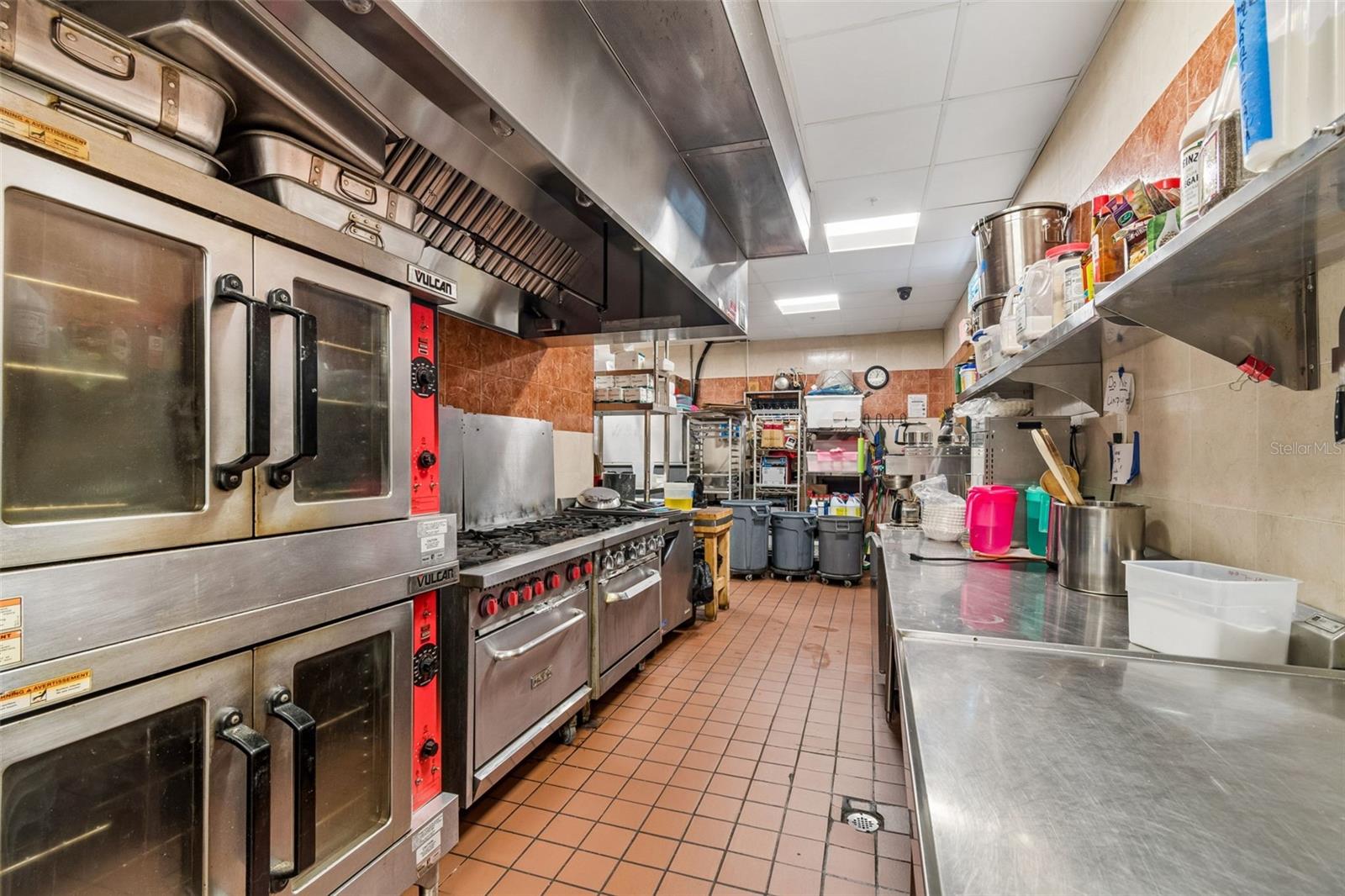 COMMERCIAL WAY COMMONS - Commercial Sale