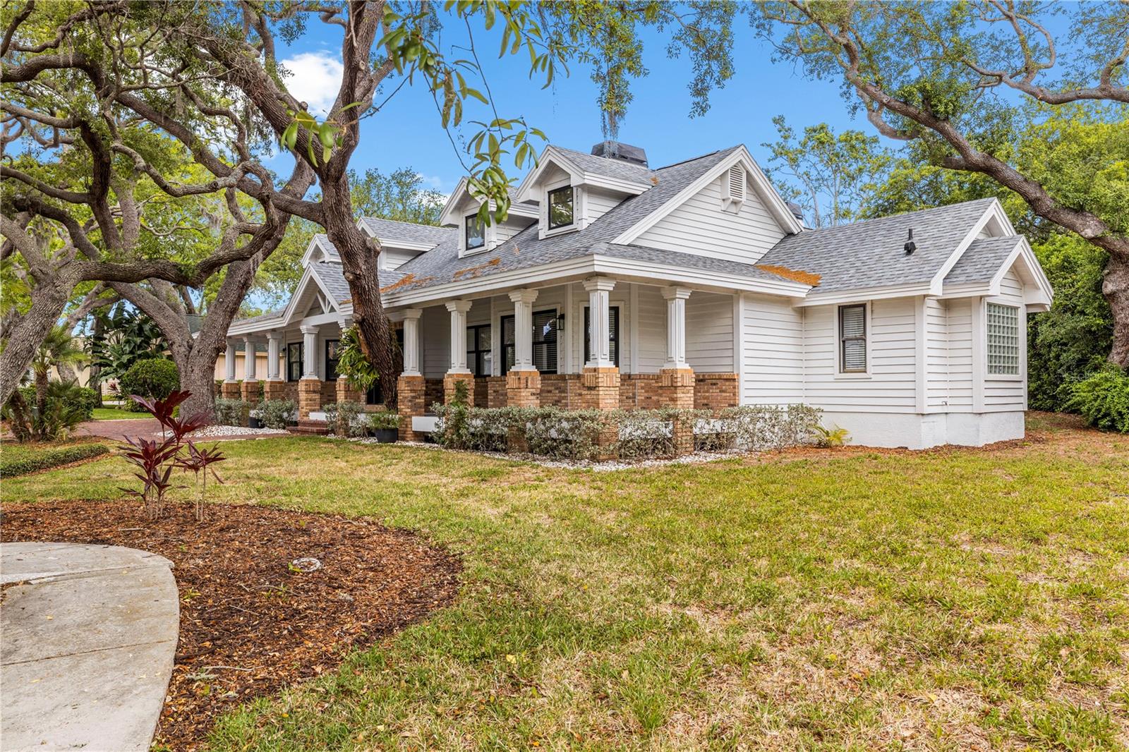 SEASIDE SANCTUARY - Residential
