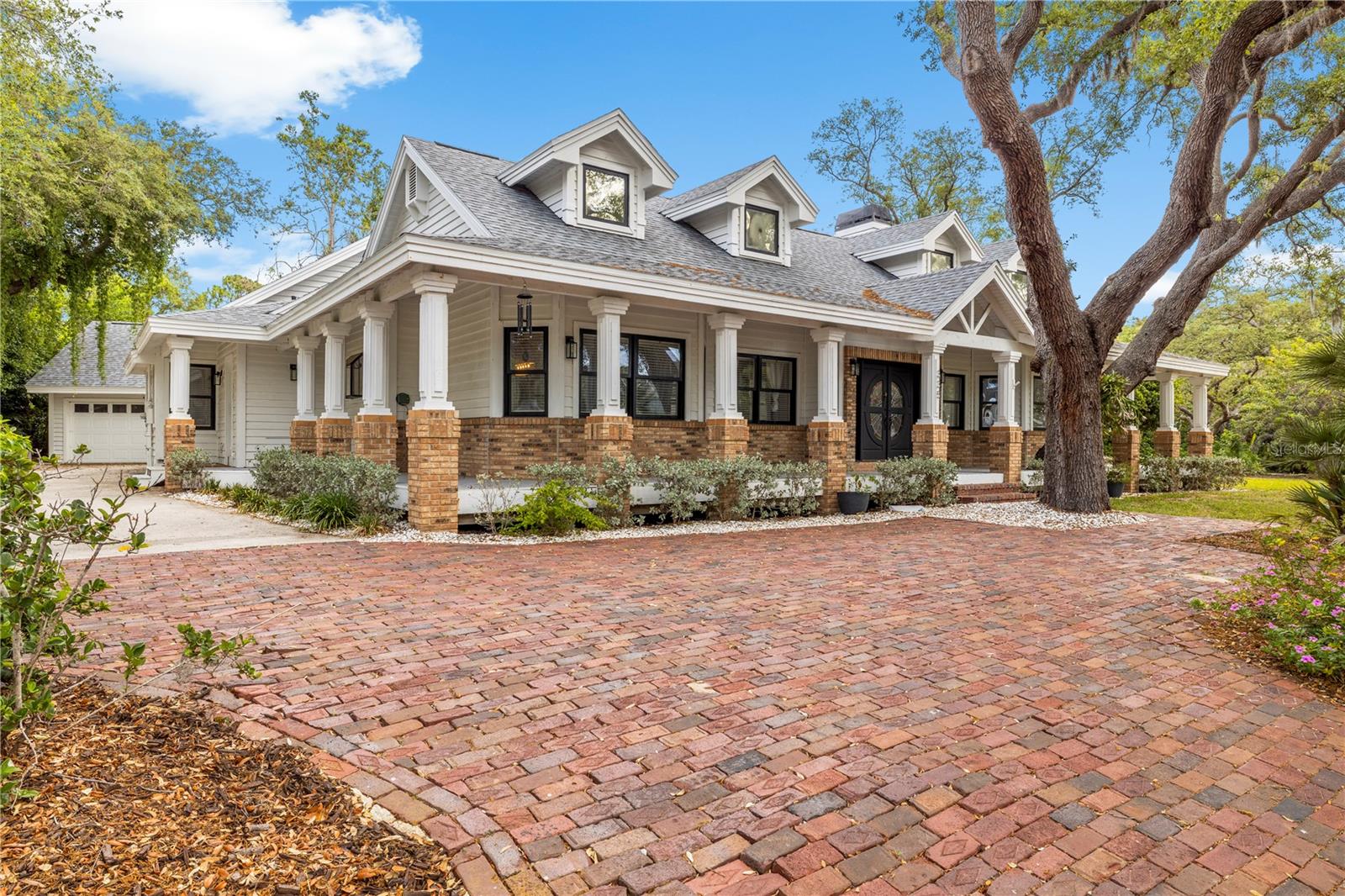 SEASIDE SANCTUARY - Residential