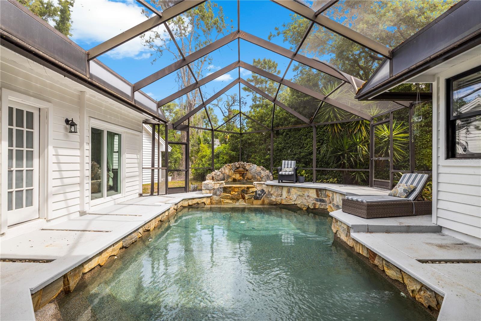 SEASIDE SANCTUARY - Residential