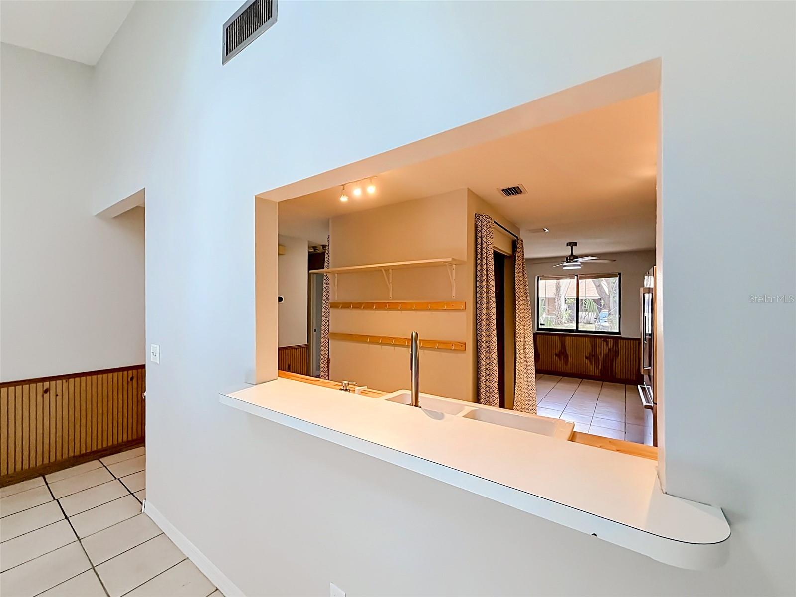 MONTGOMERY SQUARE - Residential