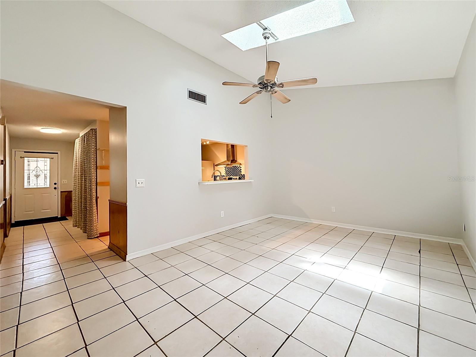 MONTGOMERY SQUARE - Residential