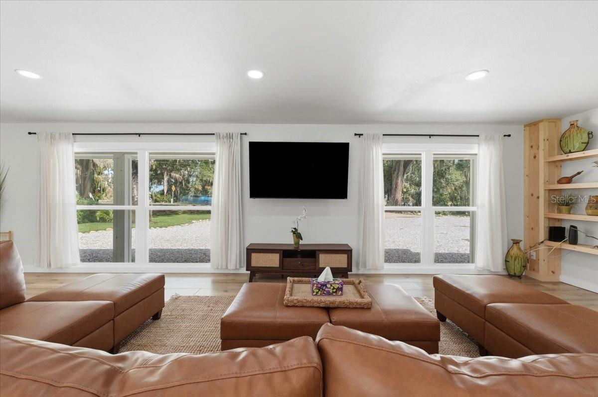 WHISTLER WOODS - Residential