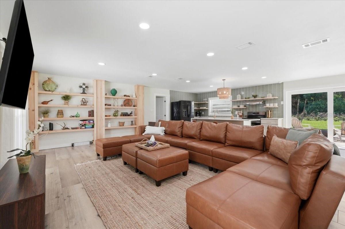 WHISTLER WOODS - Residential