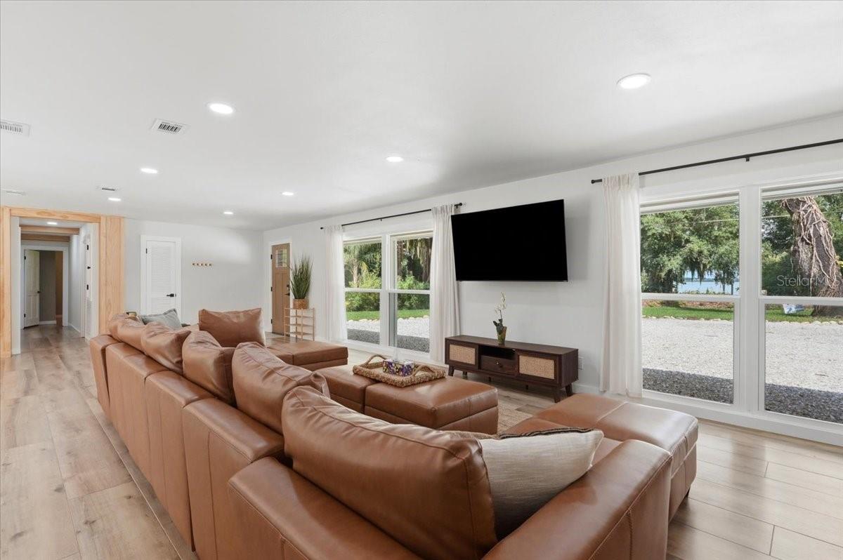 WHISTLER WOODS - Residential