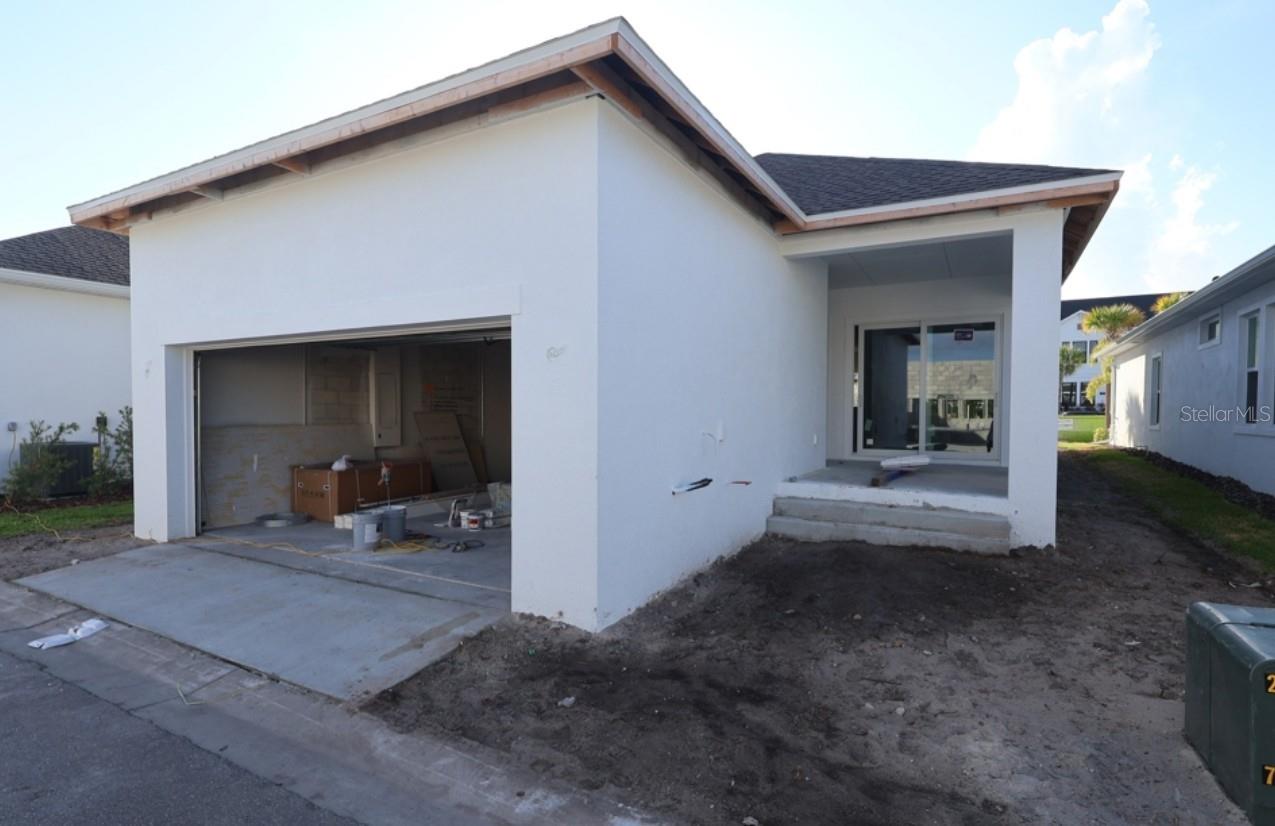 EMERALD LANDING AT WATERSIDE - Residential