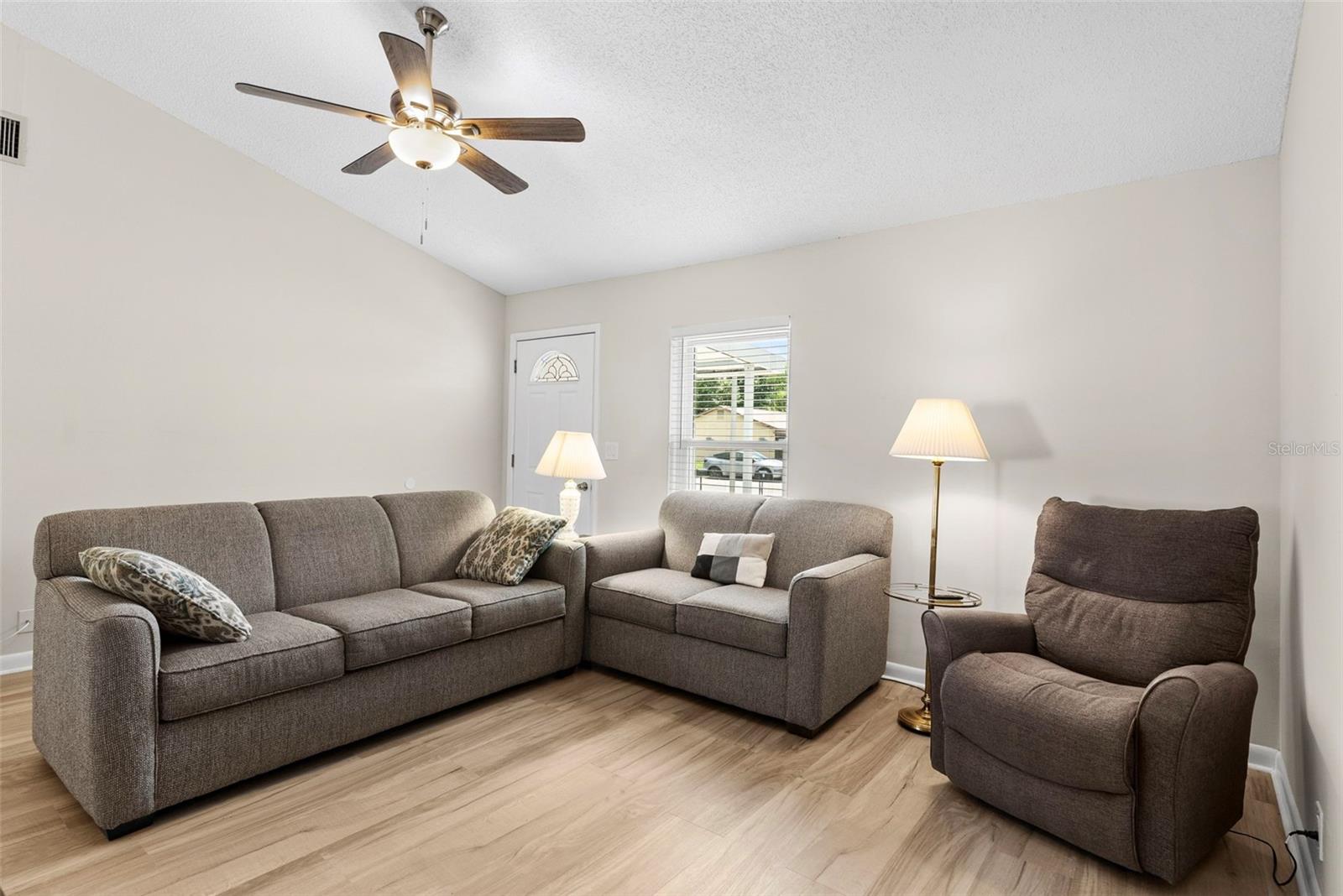 BAYSIDE MEADOWS-PHASE I - Residential
